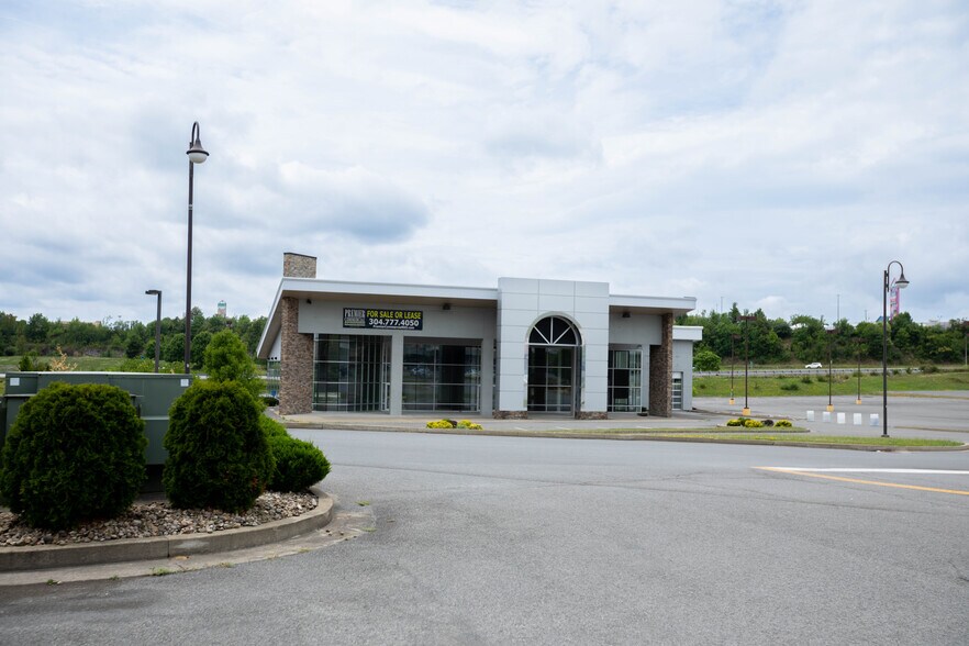 More Photos Of 5000-6000 Mid Atlantic Dr, Morgantown Storefront Retail Office For Lease