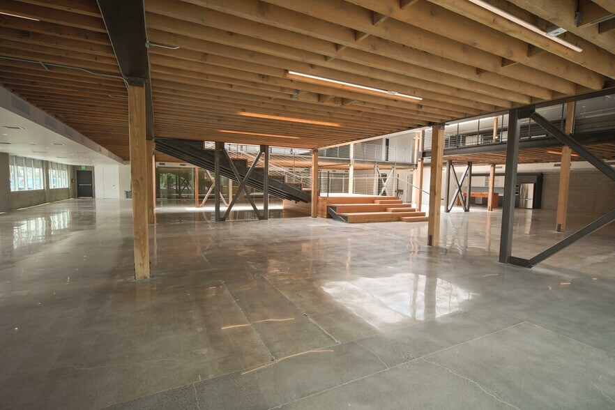 More Photos Of 5870 W Jefferson Blvd, Los Angeles Unknown For Lease