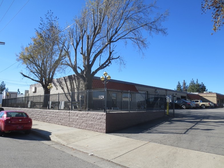 More Photos Of 8943 Oso Ave, Chatsworth Warehouse For Lease