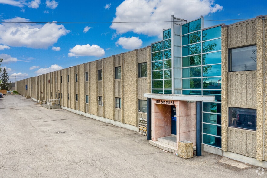 Primary Photo Of 4357 54 Av SE, Calgary Warehouse For Lease