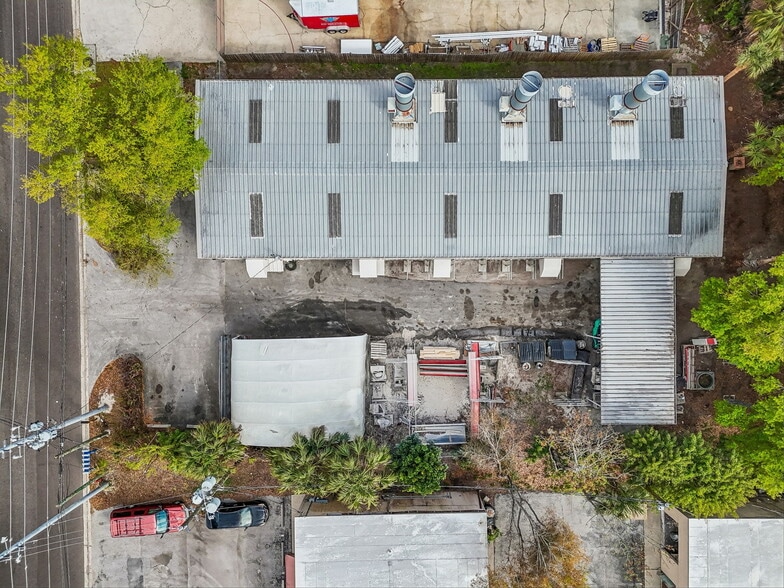More Photos Of 1060 Harbor Lake Dr, Safety Harbor Light Manufacturing For Sale