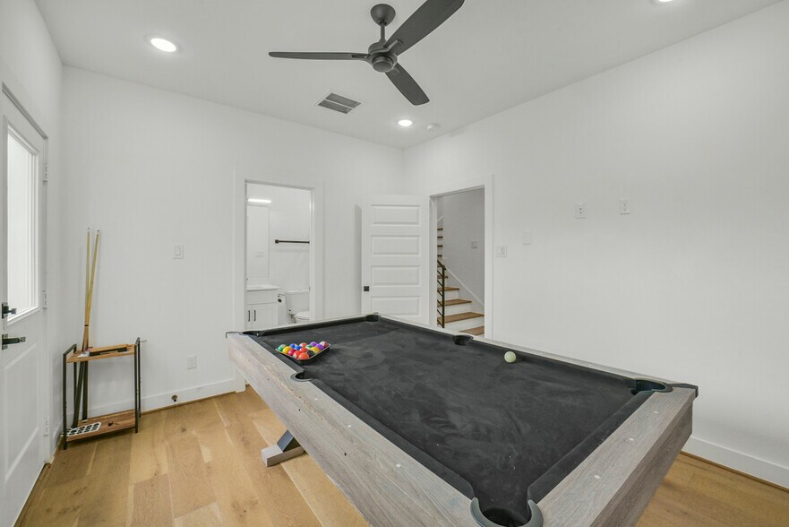 More Photos Of 316 Thornton Rd, Houston Apartments For Sale