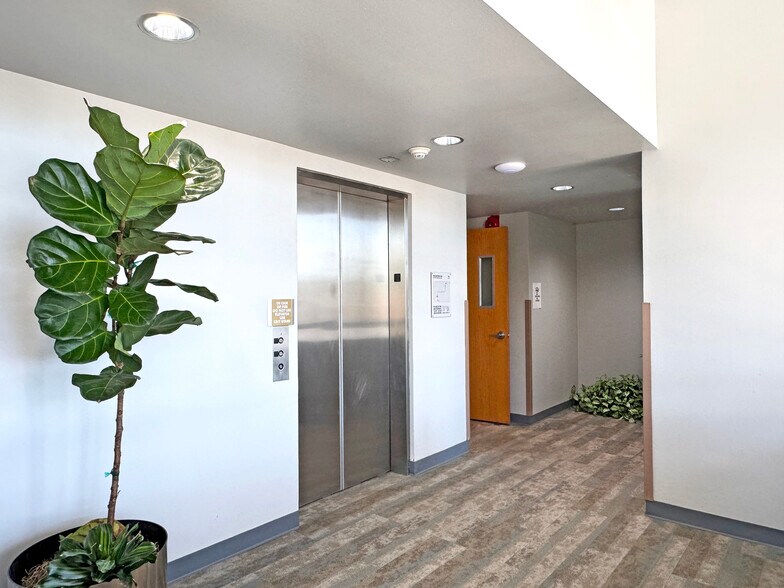 More Photos Of 556 N Diamond Bar Blvd, Diamond Bar Office For Sale