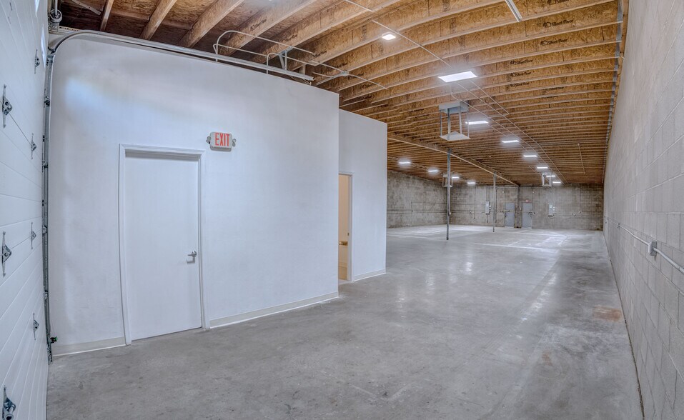 More Photos Of 1216 E Pennsylvania St, Tucson Warehouse For Lease