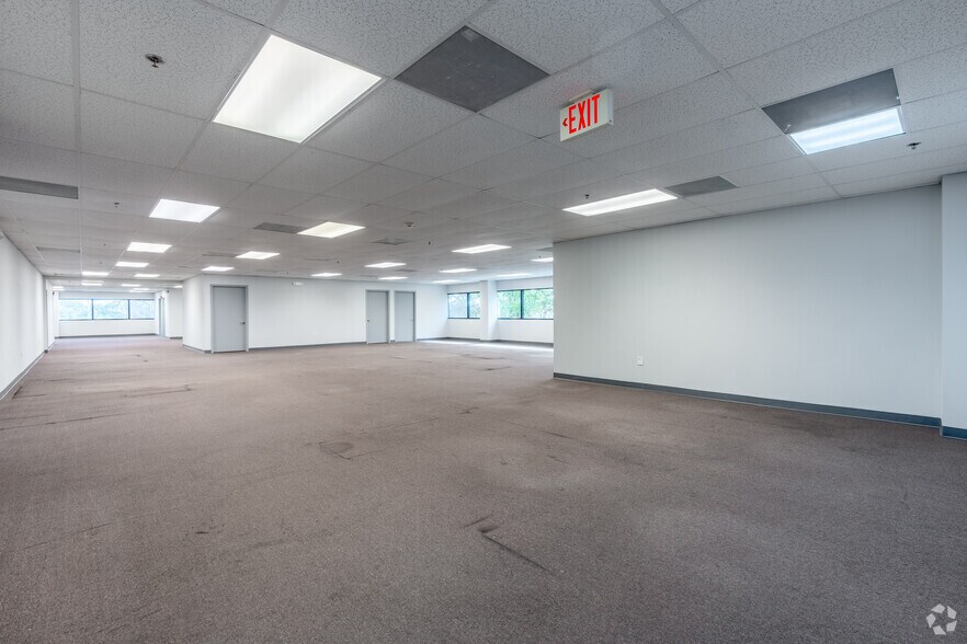 More Photos Of 10720 Caribbean Blvd, Cutler Bay Medical For Lease