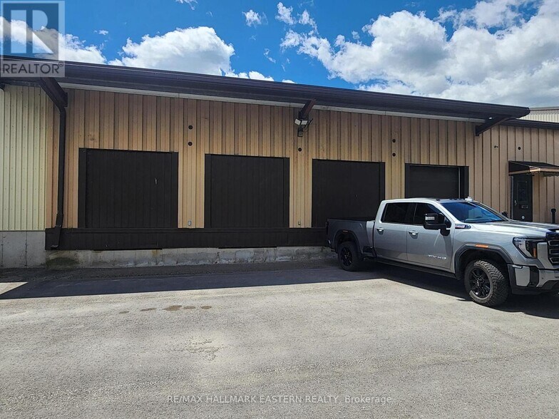 More Photos Of 708 Rye St, Peterborough Manufacturing For Lease