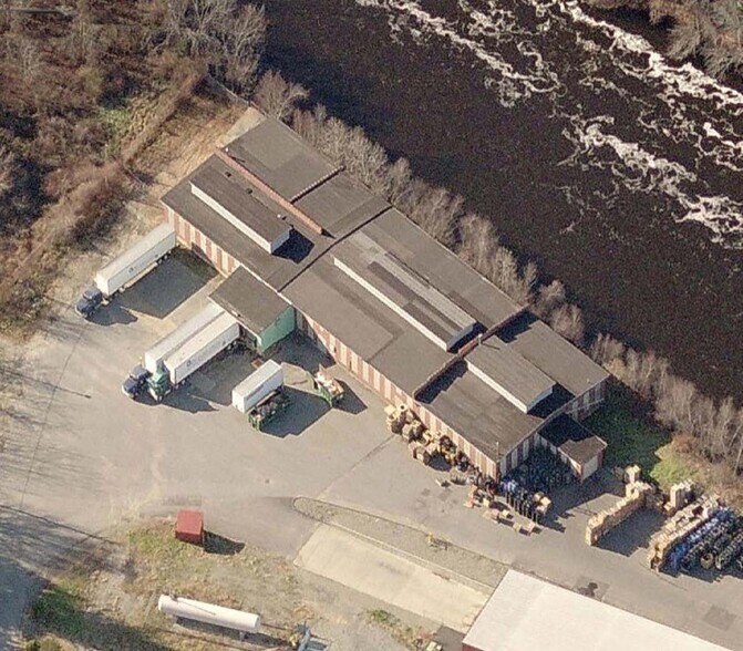 More Photos Of 77 Anthony St, Jewett City Warehouse For Sale