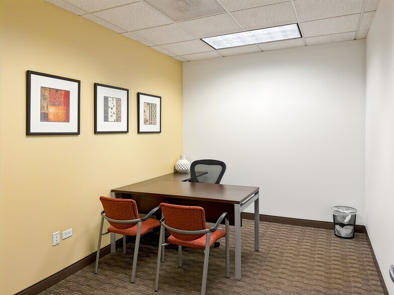 More Photos Of 1603 Orrington Ave, Evanston Coworking Space