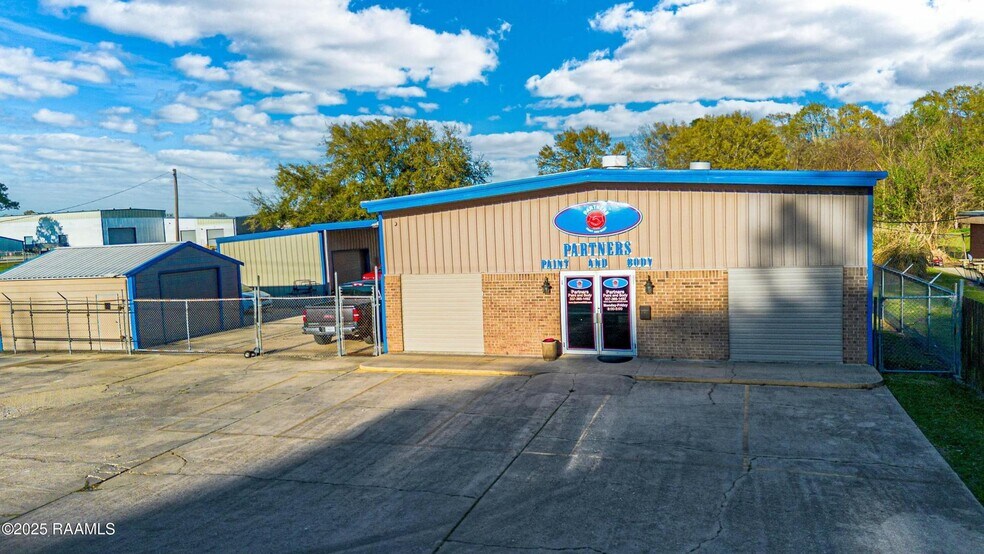 Primary Photo Of 1312 W Admiral Doyle Dr, New Iberia Industrial For Sale