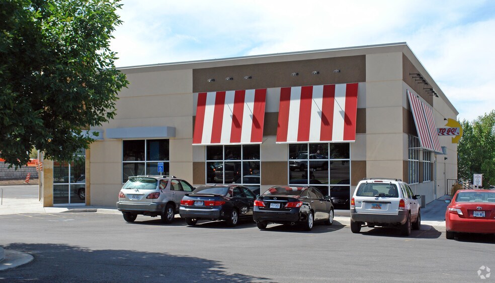 More Photos Of 4029 Riverdale Rd, Ogden Restaurant For Sale