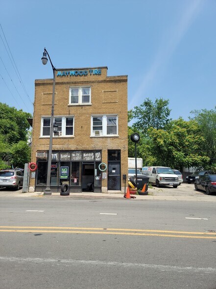More Photos Of 409 Lake St, Maywood Freestanding For Sale
