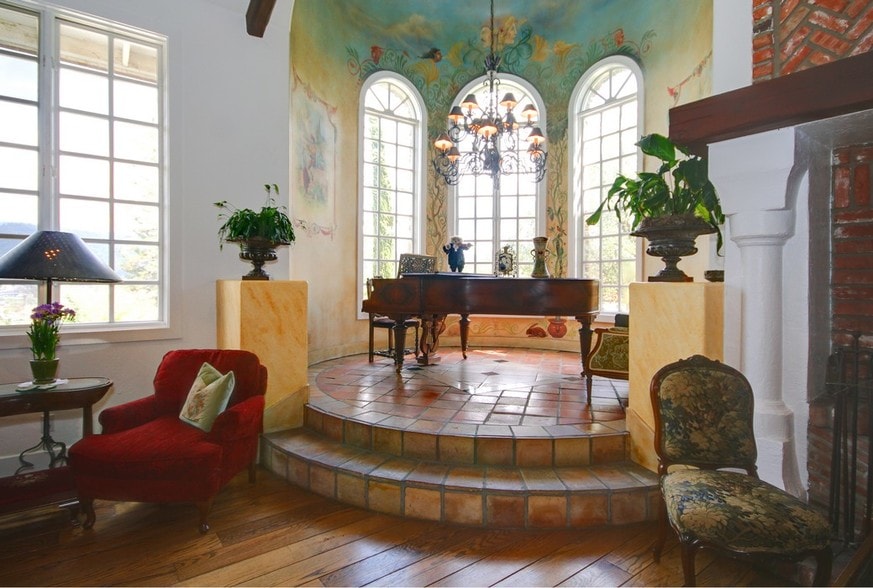 More Photos Of 48644 Victoria Ln, Oakhurst Hospitality For Sale