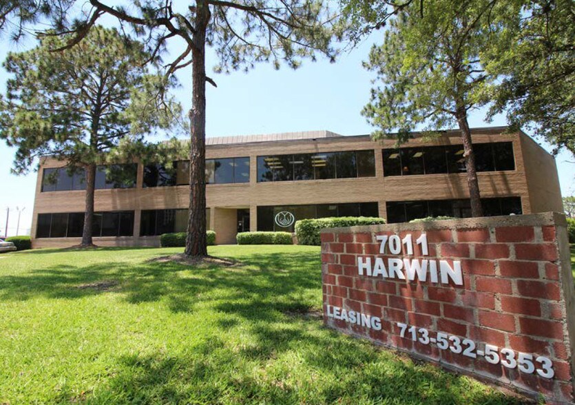 More Photos Of 7011 Harwin Dr, Houston Office For Sale