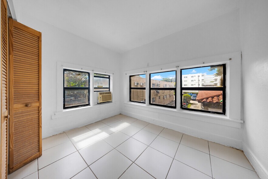 More Photos Of 1035 NW 4th St, Miami Apartments For Sale