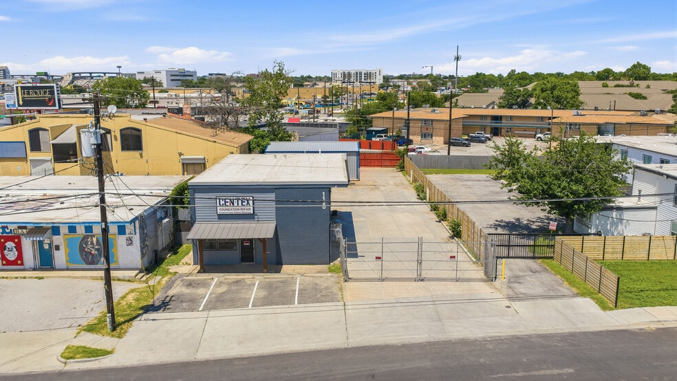 More Photos Of 1120 E 52nd St, Austin Flex For Sale