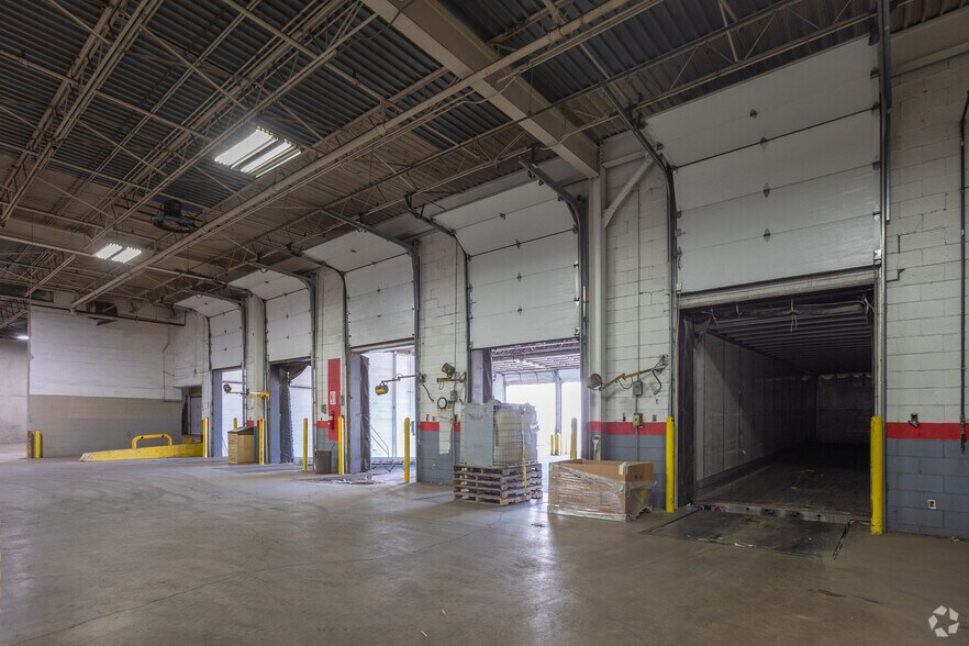 More Photos Of 901 Wayne St, Niles Warehouse For Lease