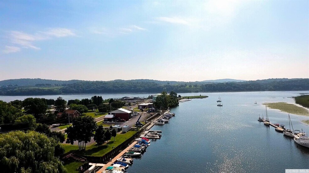 More Photos Of 103 Main St, Catskill Marina For Sale