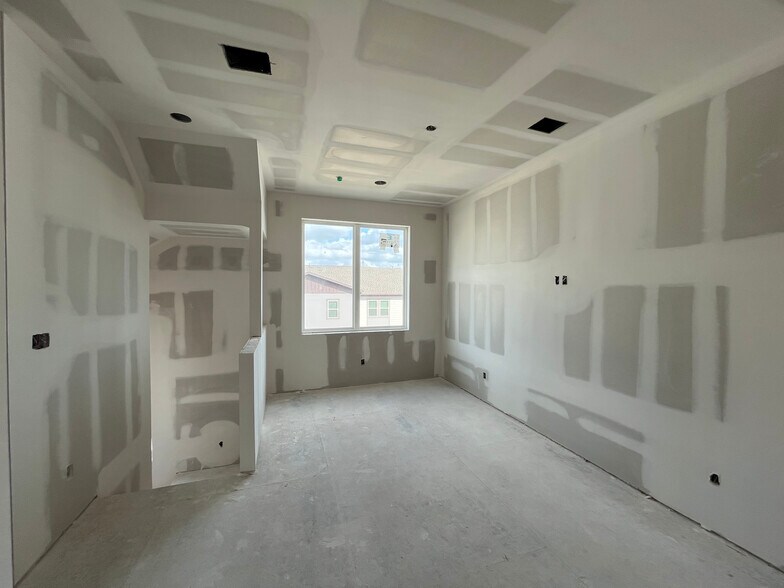 More Photos Of 5821 Winsome Ln, Houston Apartments For Sale