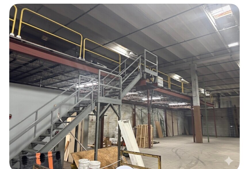 More Photos Of 6000 Park of Commerce Blvd, Boca Raton Distribution For Lease