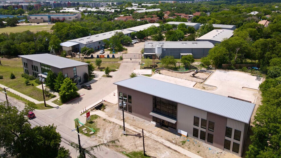 More Photos Of 503 Radam Ln, Austin Office For Lease