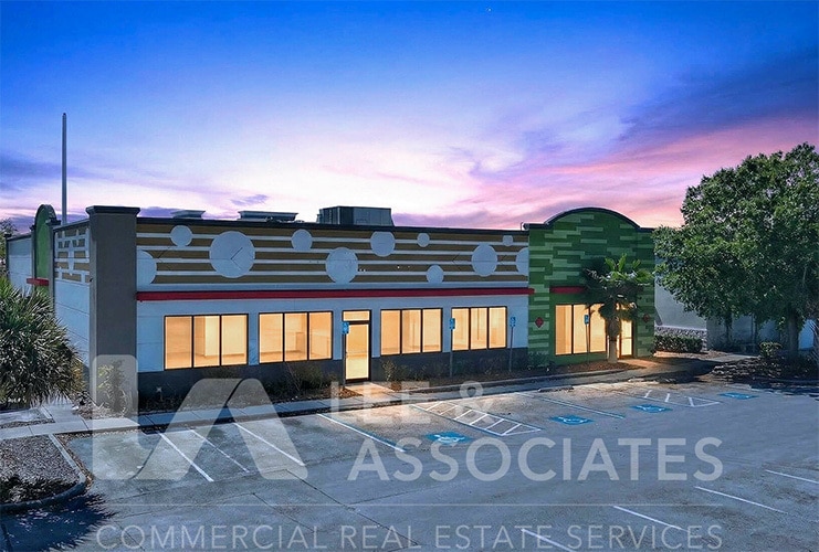 More Photos Of 7456 W Colonial Dr, Orlando Restaurant For Lease