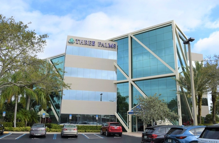 More Photos Of 2141 S Alternate A1A Hwy, Jupiter Medical For Sale