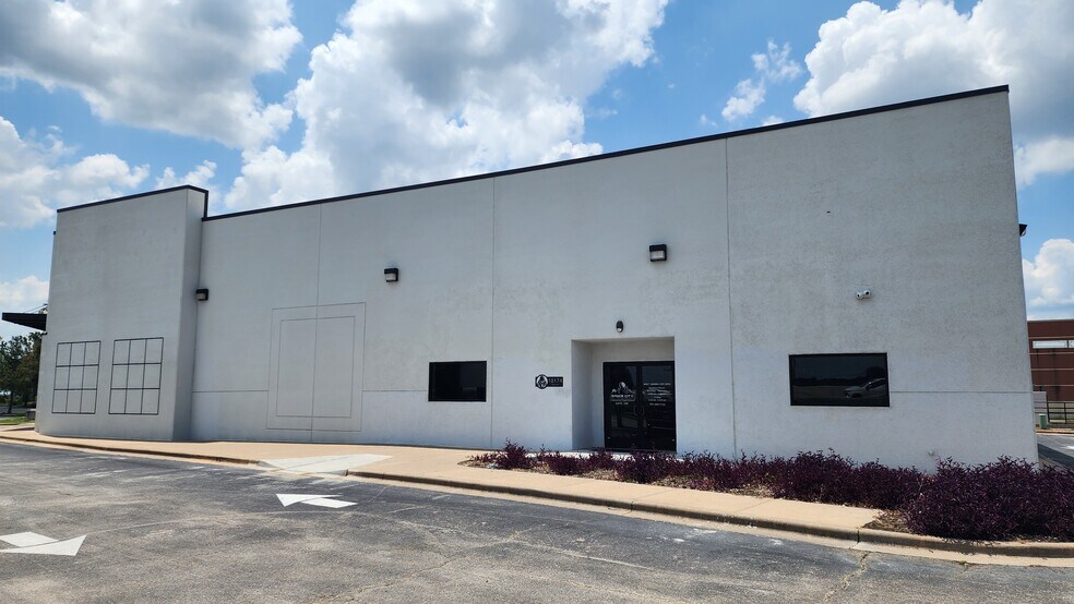 More Photos Of 18174 Gulf Fwy, Friendswood Freestanding For Lease