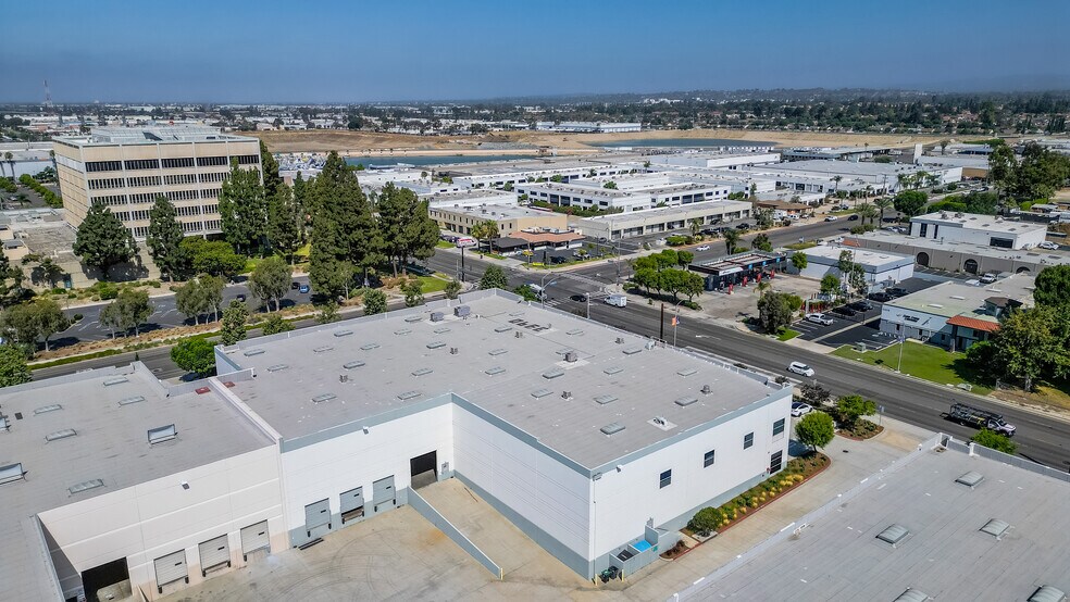 More Photos Of 3390 E Miraloma Ave, Anaheim Warehouse For Lease