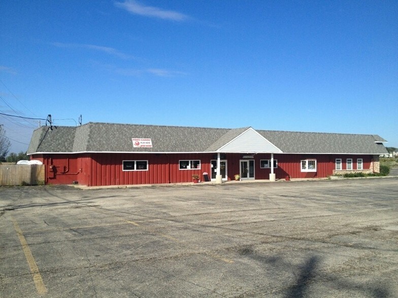 Primary Photo Of 11419 S Grant Hwy, Marengo Restaurant For Sale