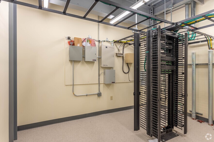 More Photos Of 4824 Liberty Ave, Bloomfield Medical For Lease