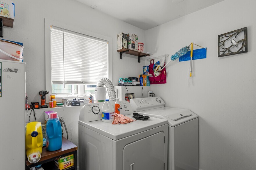 More Photos Of 820 N 6th St, Montevideo Apartments For Sale