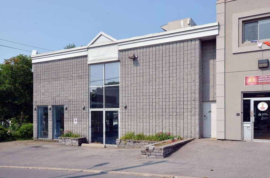 More Photos Of 37 Rue Sainte-Anne, Ste-Anne-de-Bellevue Storefront Retail Residential For Sale