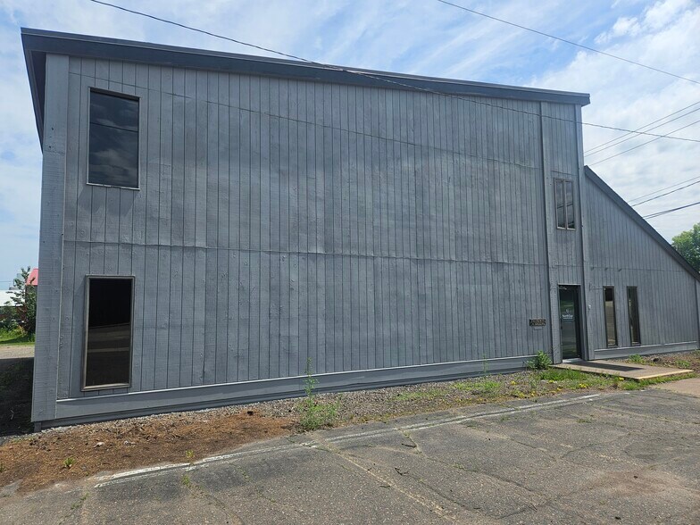 More Photos Of 30 8th St N, Cloquet Office For Sale