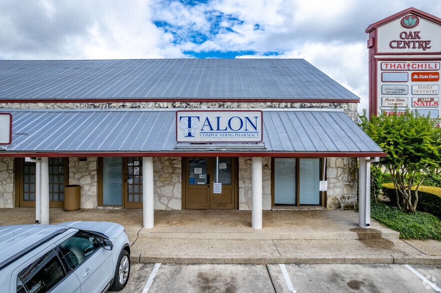 More Photos Of 2950 Thousand Oaks Dr, San Antonio Unknown For Lease