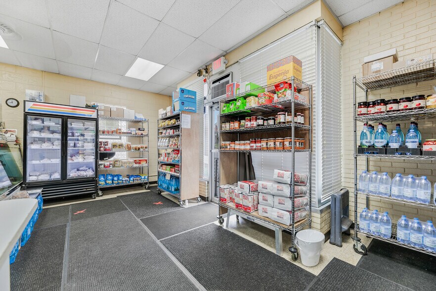 More Photos Of 5543 State Rd, Parma Freestanding For Sale