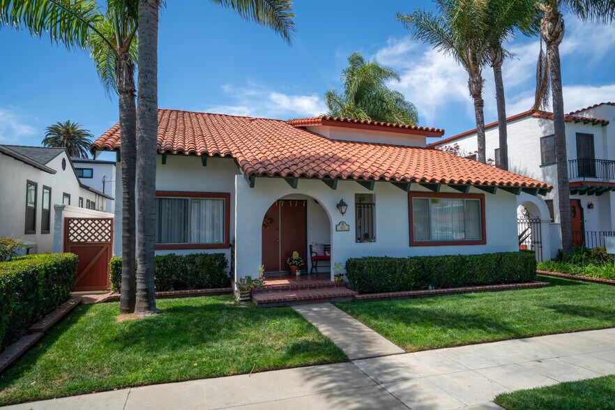 Primary Photo Of 807 Roswell Ave, Long Beach Apartments For Sale