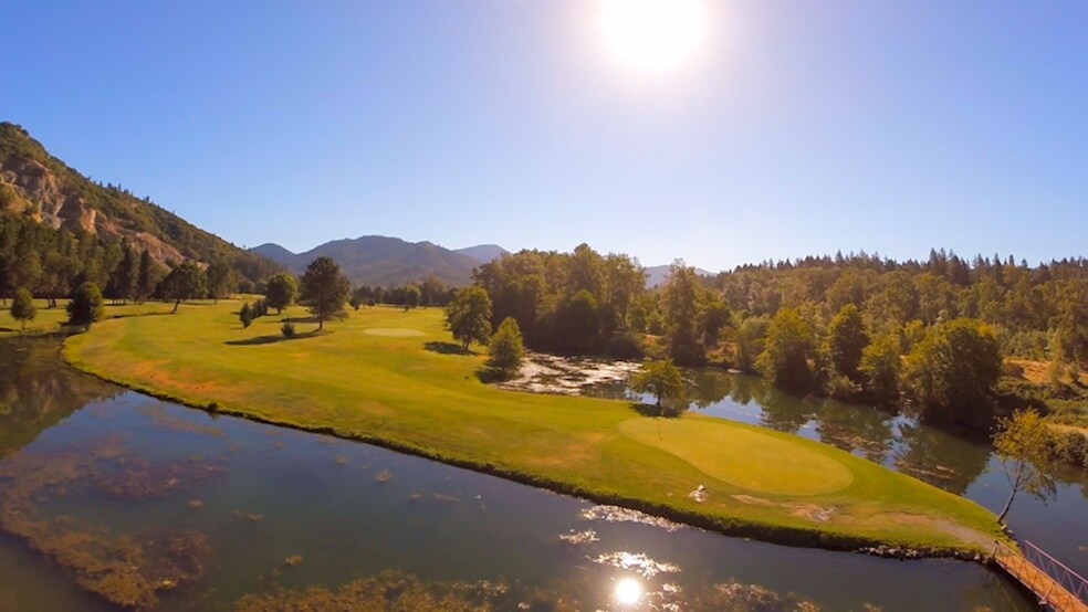 More Photos Of 7350 New Hope Rd, Grants Pass Golf Course Driving Range For Sale