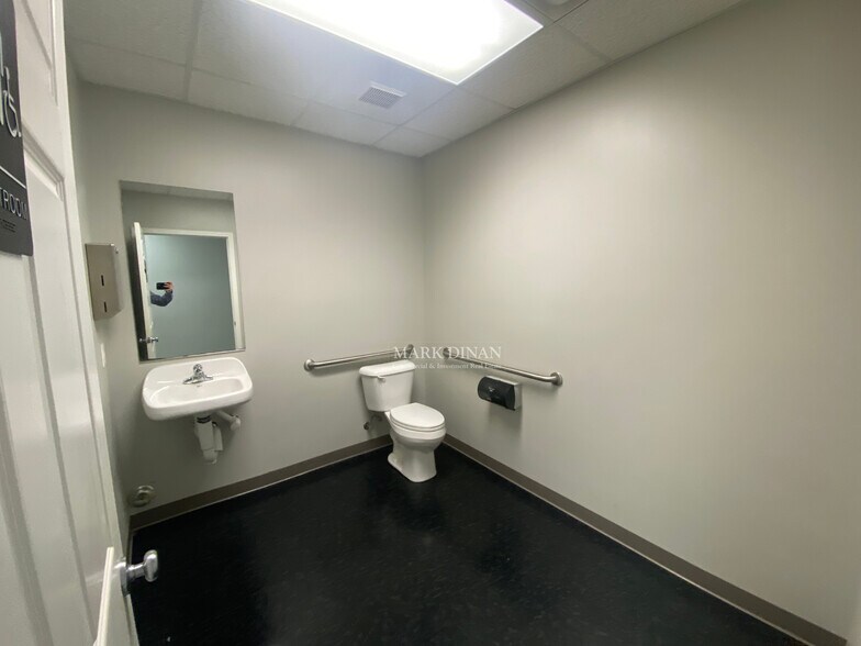 More Photos Of 205 Cloverdale Cir, Alabaster Flex For Lease
