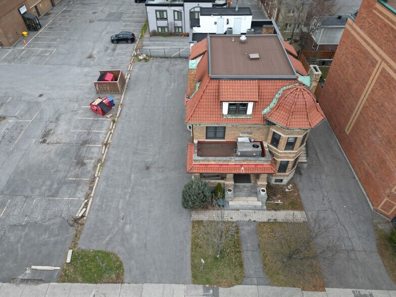 More Photos Of 307 Gilmour St, Ottawa Office For Sale