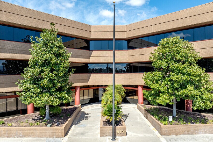 More Photos Of 613 W Valley Pky, Escondido Office For Sale