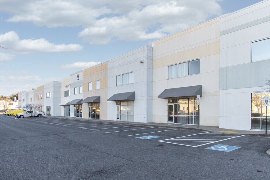 More Photos Of 1539 Tilco Dr, Frederick Light Distribution For Sale