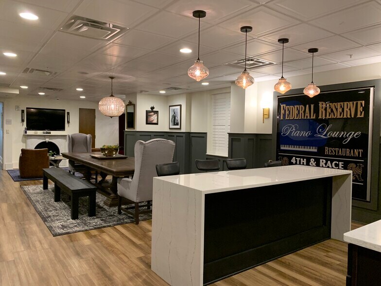 More Photos Of 105 W 4th St, Cincinnati Apartments For Lease