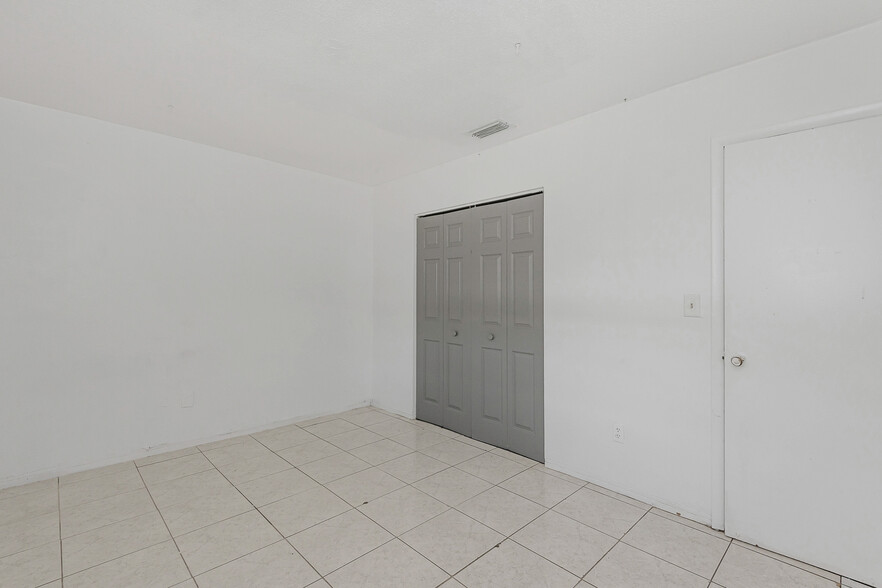 More Photos Of 1911-1915 SW 4th Ave, Fort Lauderdale Apartments For Sale
