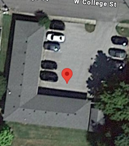 More Photos Of 137 W College St, New Castle Office For Sale