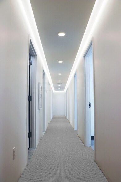 More Photos Of 251 E 33rd St, New York Medical For Lease