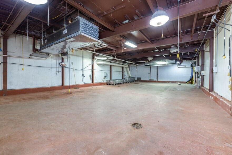 More Photos Of 1809 N Bell St, San Angelo Industrial For Sale