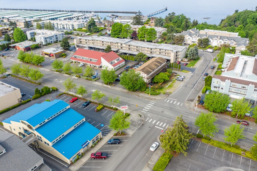 More Photos Of 22014 7th Ave S, Des Moines Medical For Lease