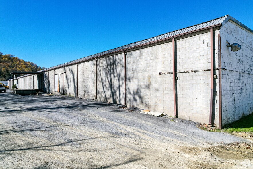 147 Warehouse St, er City, VA 24290 Industrial For Lease