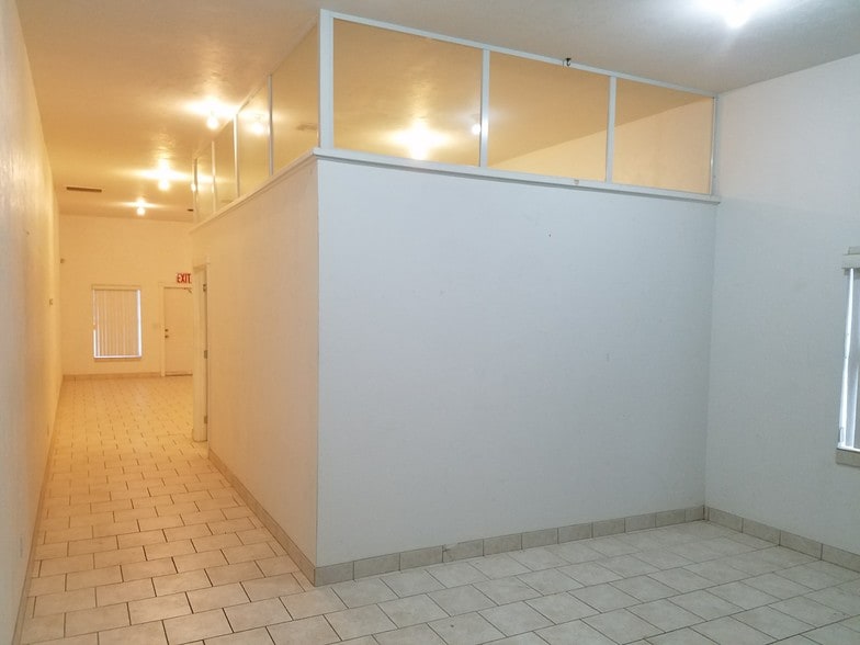 More Photos Of 1211 Miramar St, Cape Coral Office For Sale