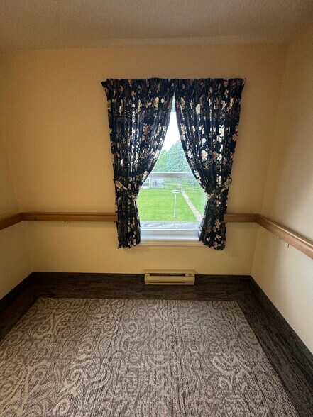 More Photos Of 725 Gibralter St, Norfolk Flex For Sale